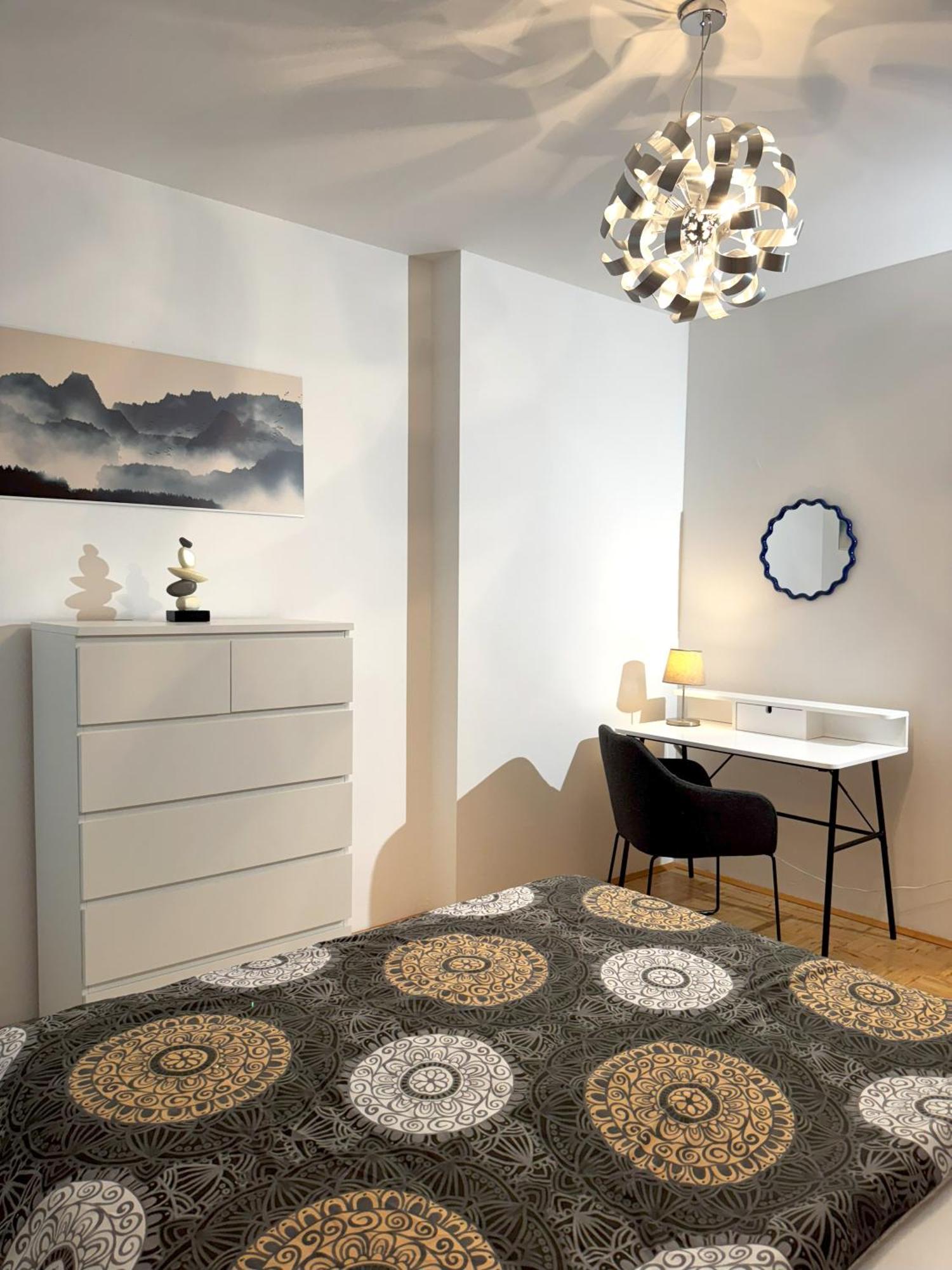 Appartement Parkside By Bestchoice - Self Check-in With Parking Option *